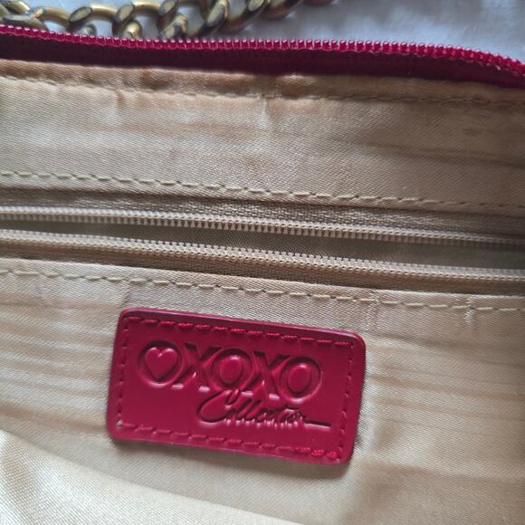 Vintage XOXO Y2K Burgundy Red Velvet Gold Chain Purse with Charms Shoulder Bag - Picture 7 of 10